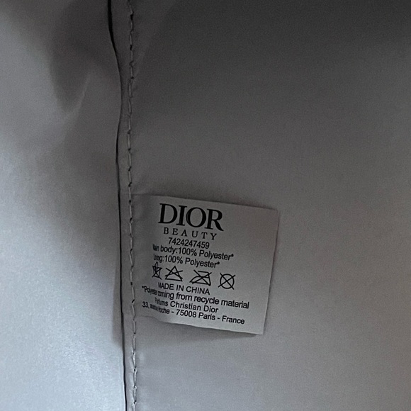 DIOR Beauty Vanity Case With Mirror Around The World Motif 2024 Loyalty … - Picture 14 of 15